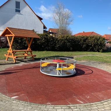 Spielplatz "Rotahornweg" Niemberg